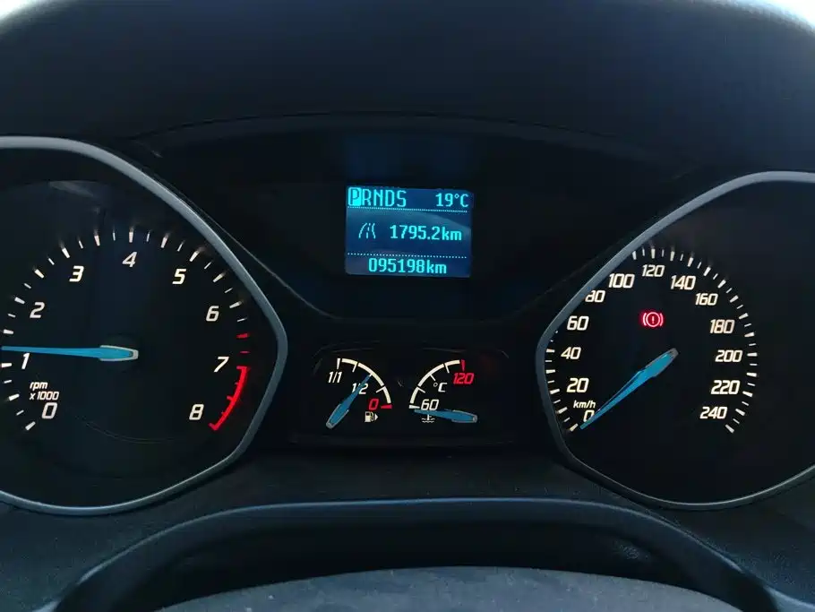 Ford Focus — миниатюра 14