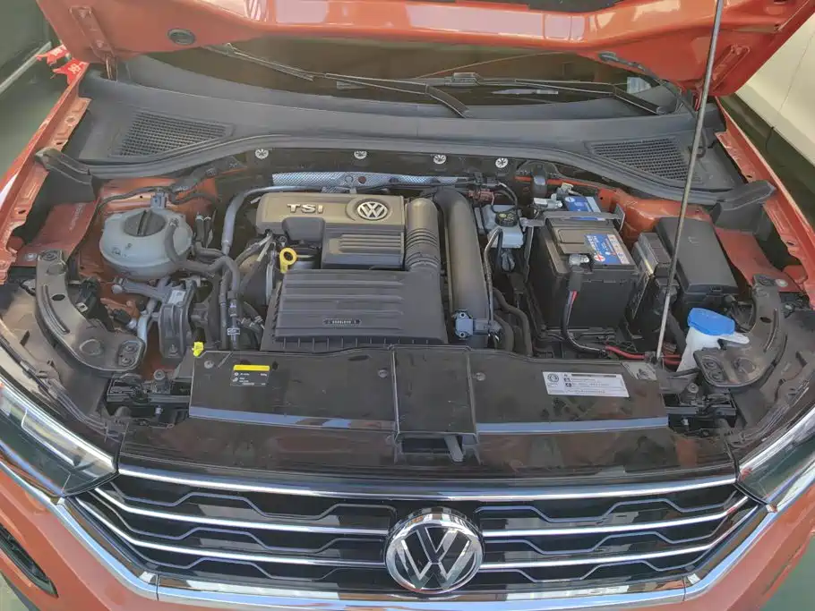 Volkswagen T-Roc — миниатюра 10