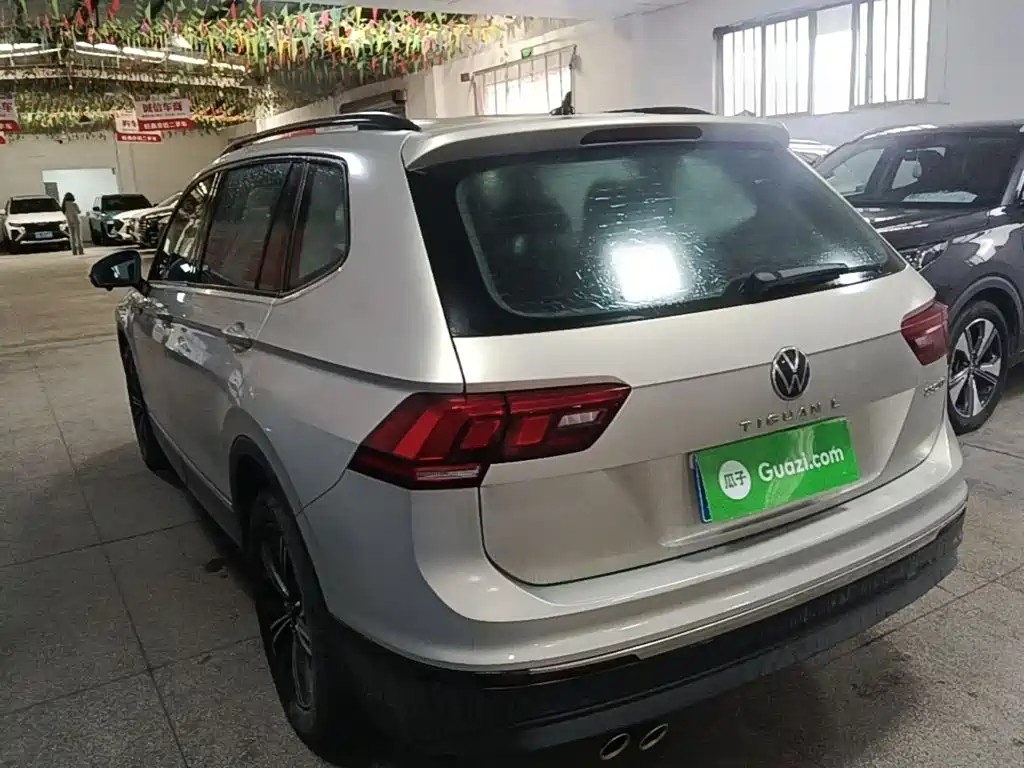 Volkswagen Tiguan L — миниатюра 23