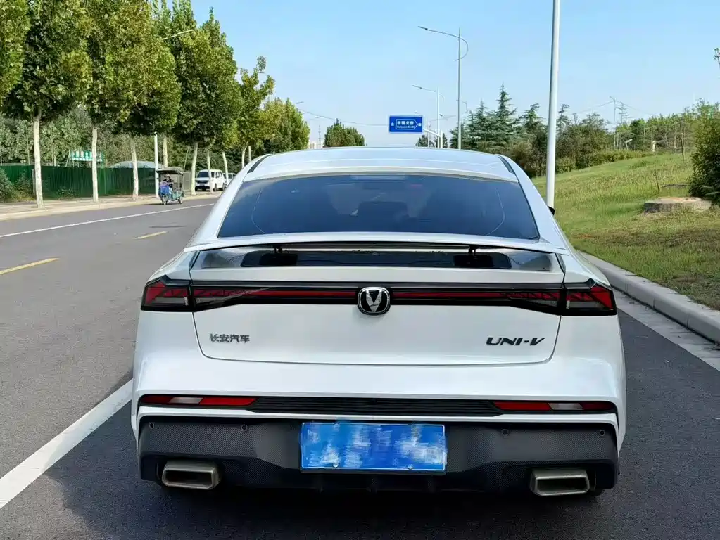 Changan UNI-V — миниатюра 8