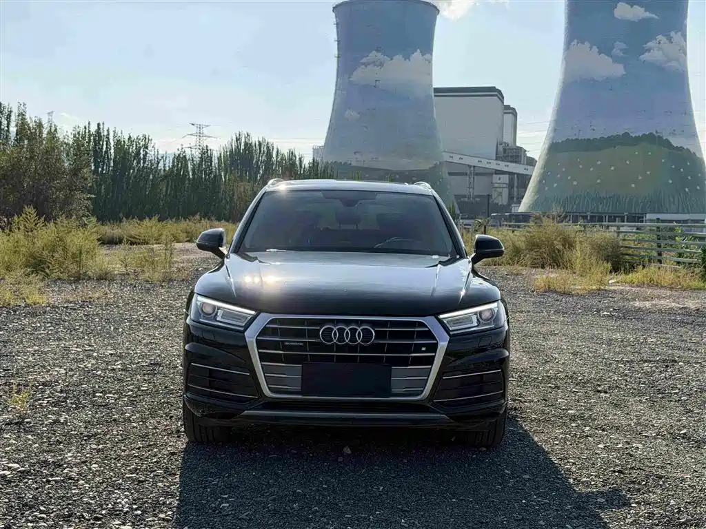 Audi Q5L — миниатюра 2