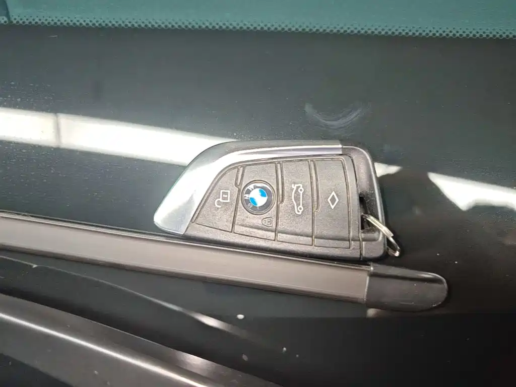 BMW X3 — миниатюра 9