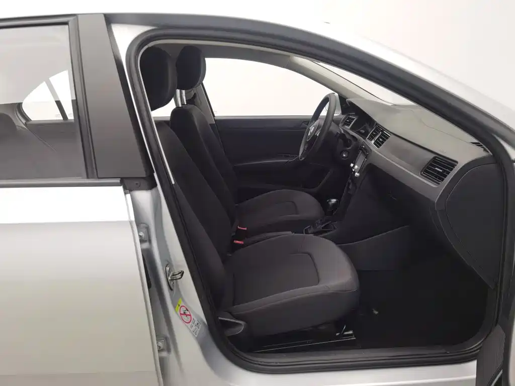 Volkswagen Santana — миниатюра 23