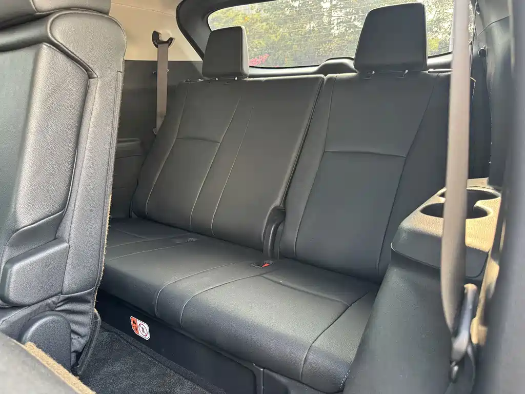 Toyota Highlander — миниатюра 15