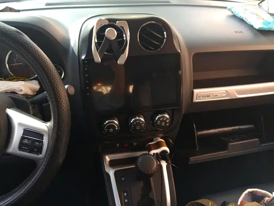 Jeep Compass (Import) — миниатюра 13