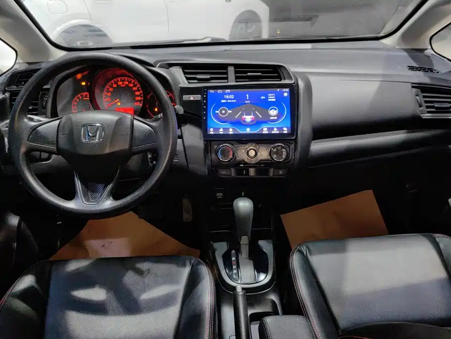 Honda Fit — миниатюра 12