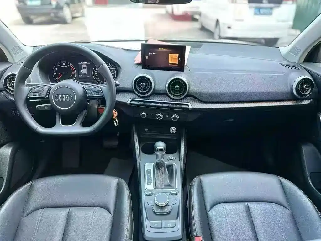Audi Q2L — миниатюра 9