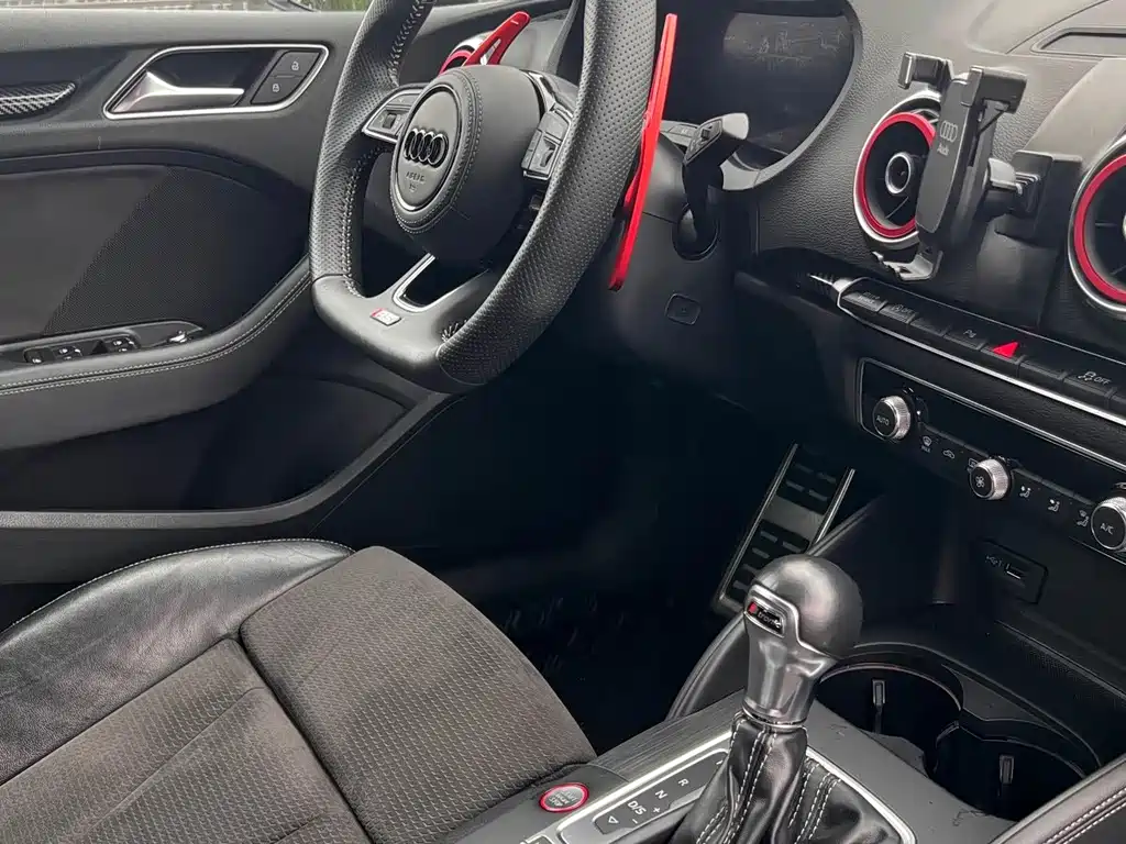 Audi S3 — миниатюра 6