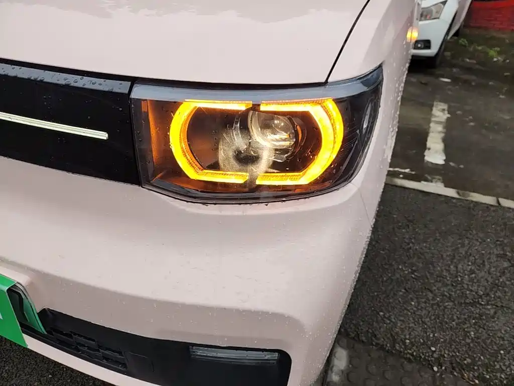 Wuling MINIEV — миниатюра 24