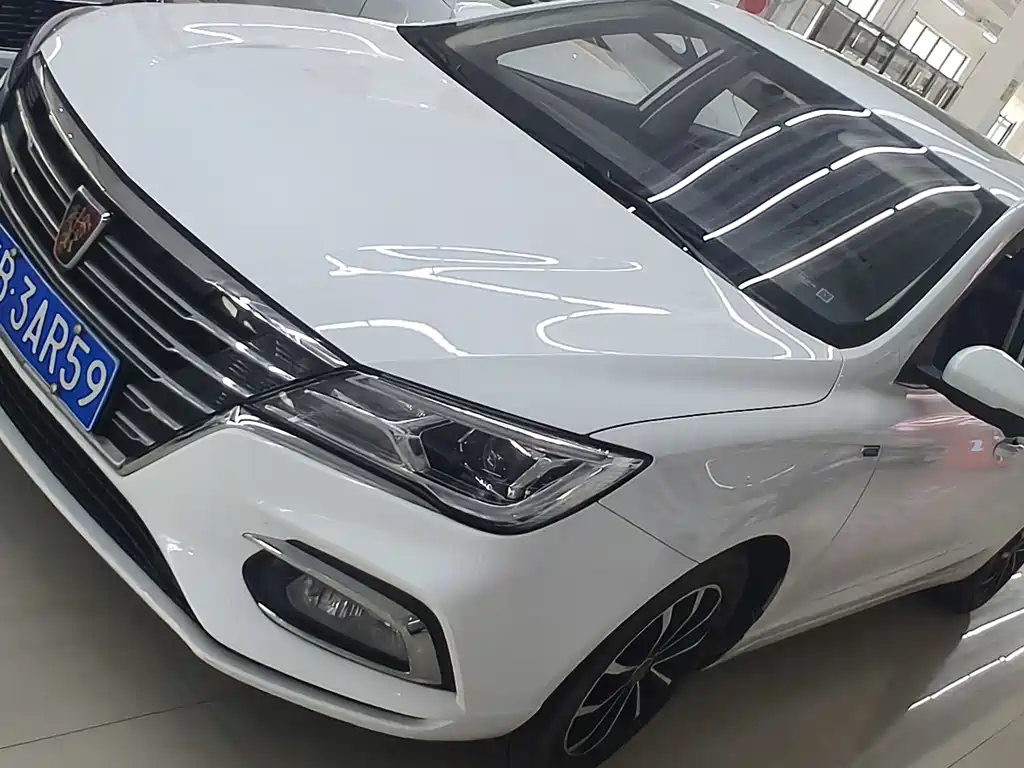 Купить Roewe i5