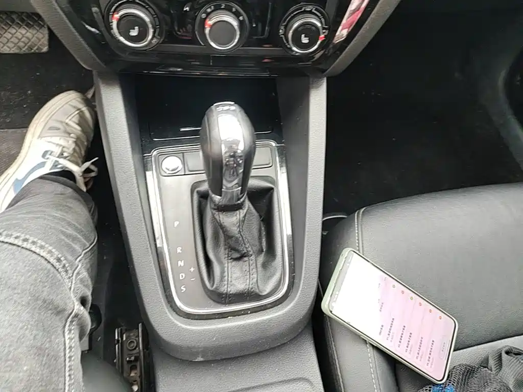 Volkswagen Sagitar — миниатюра 14
