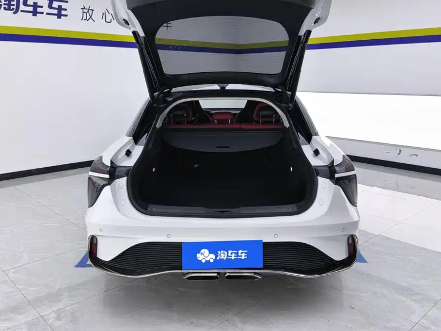 Hongqi Hongqi H6 — миниатюра 4