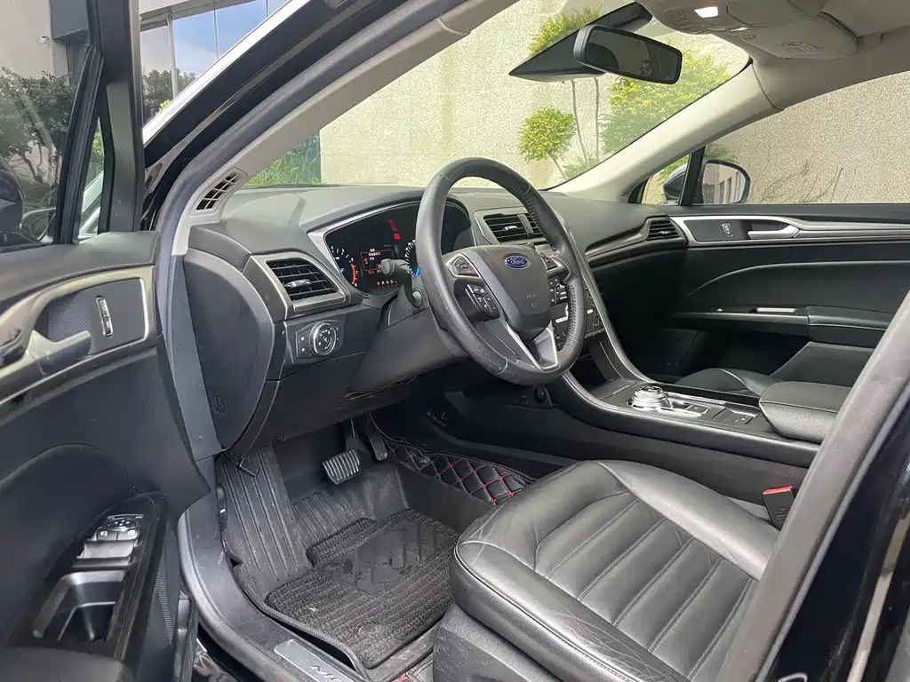 Ford Mondeo — миниатюра 11