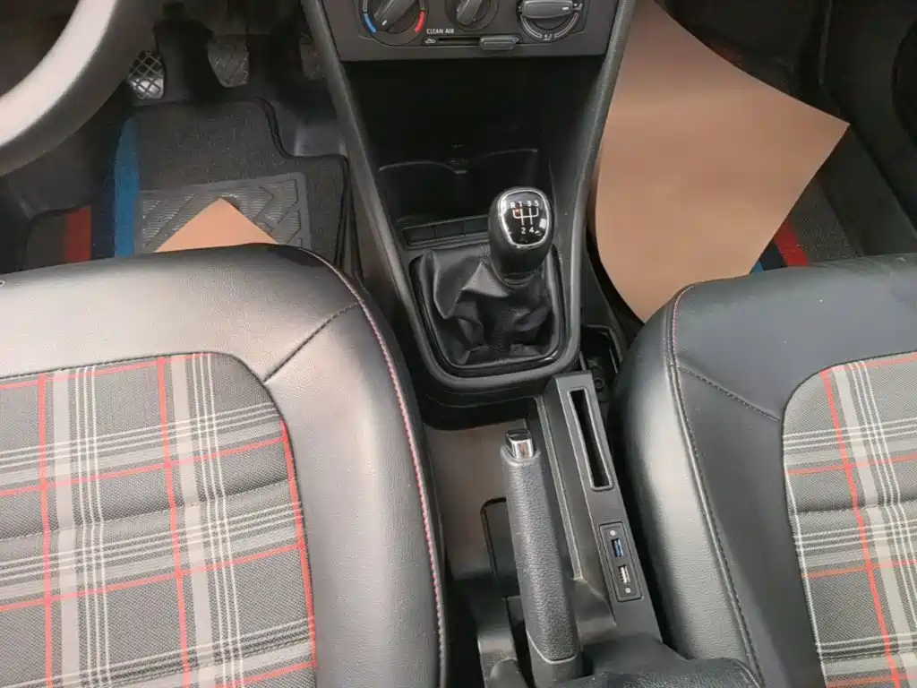 Skoda Rapid Spaceback — миниатюра 14
