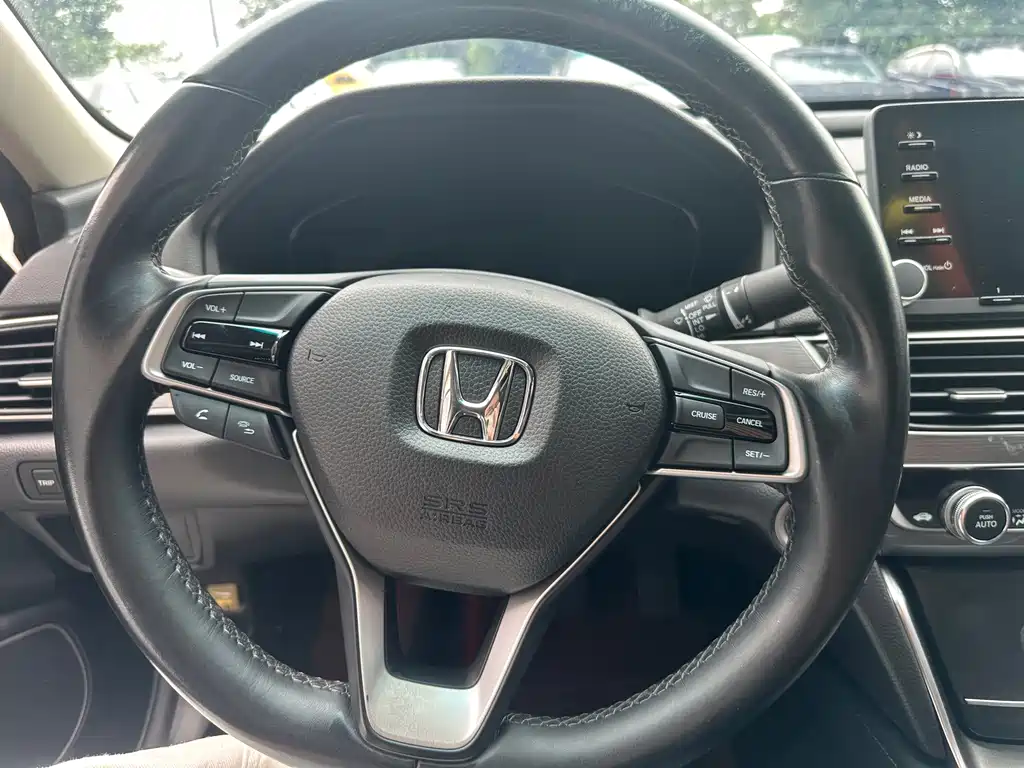 Honda Accord — миниатюра 7
