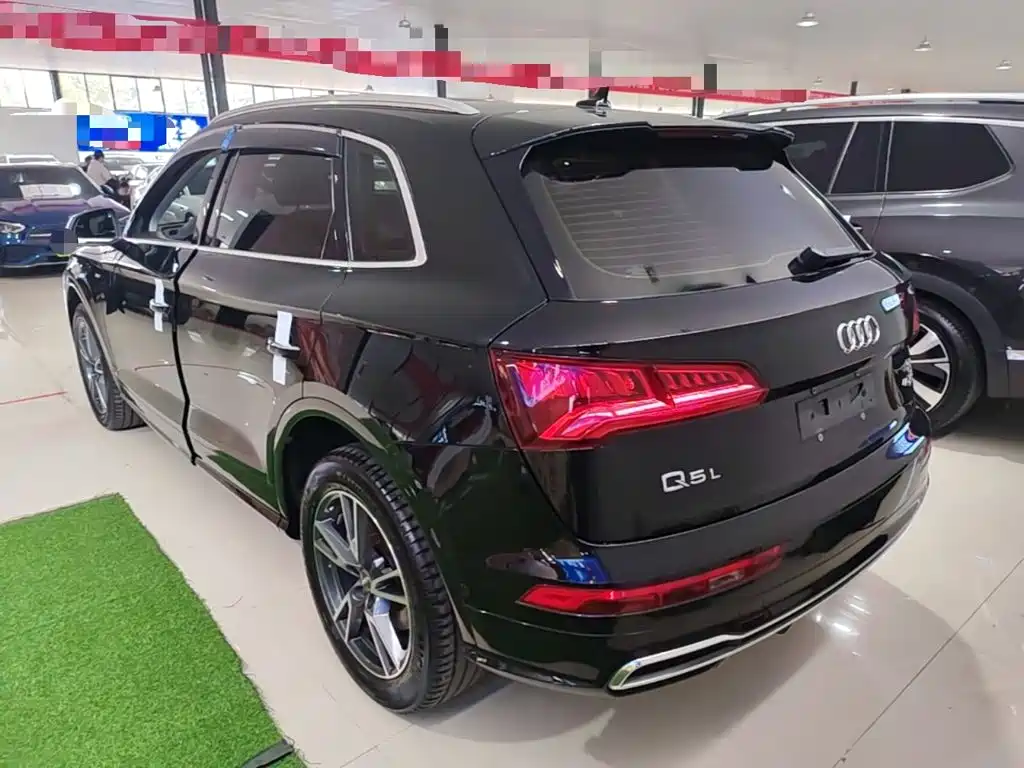 Audi Q5L — миниатюра 5