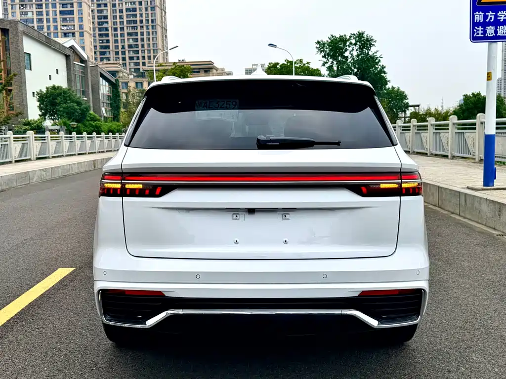 Geely Xingyue L — миниатюра 7