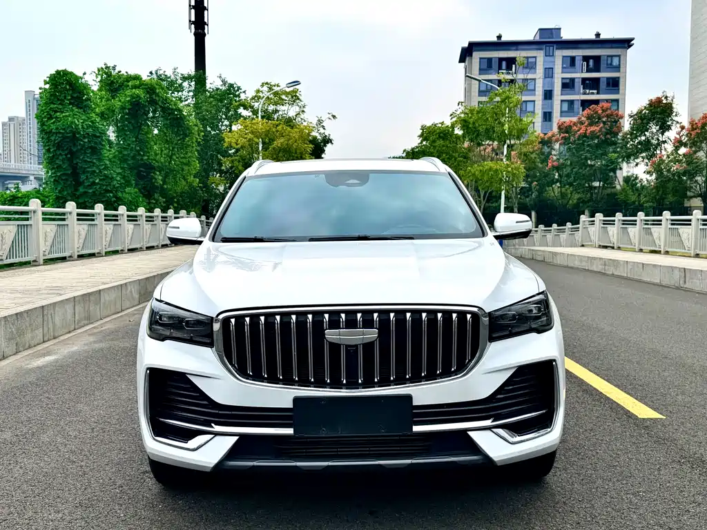 Geely Xingyue L — миниатюра 2