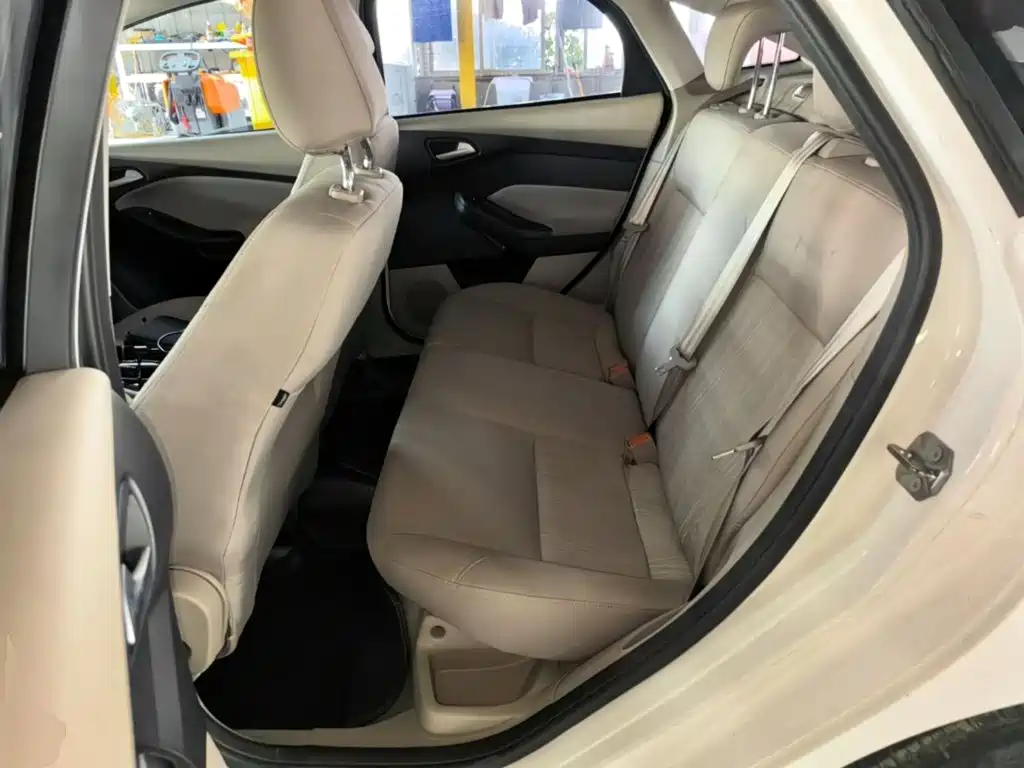 Ford Focus — миниатюра 17