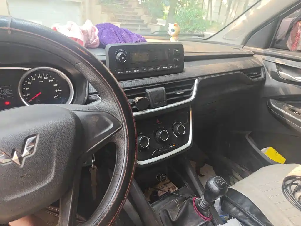 Wuling Hongguang S3 — миниатюра 9