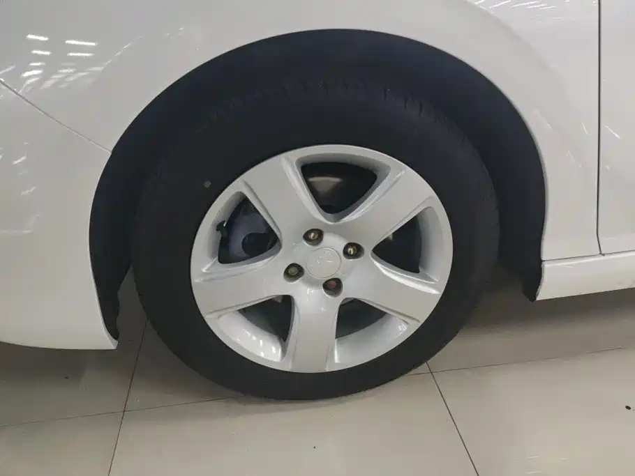 Peugeot 308 — миниатюра 6
