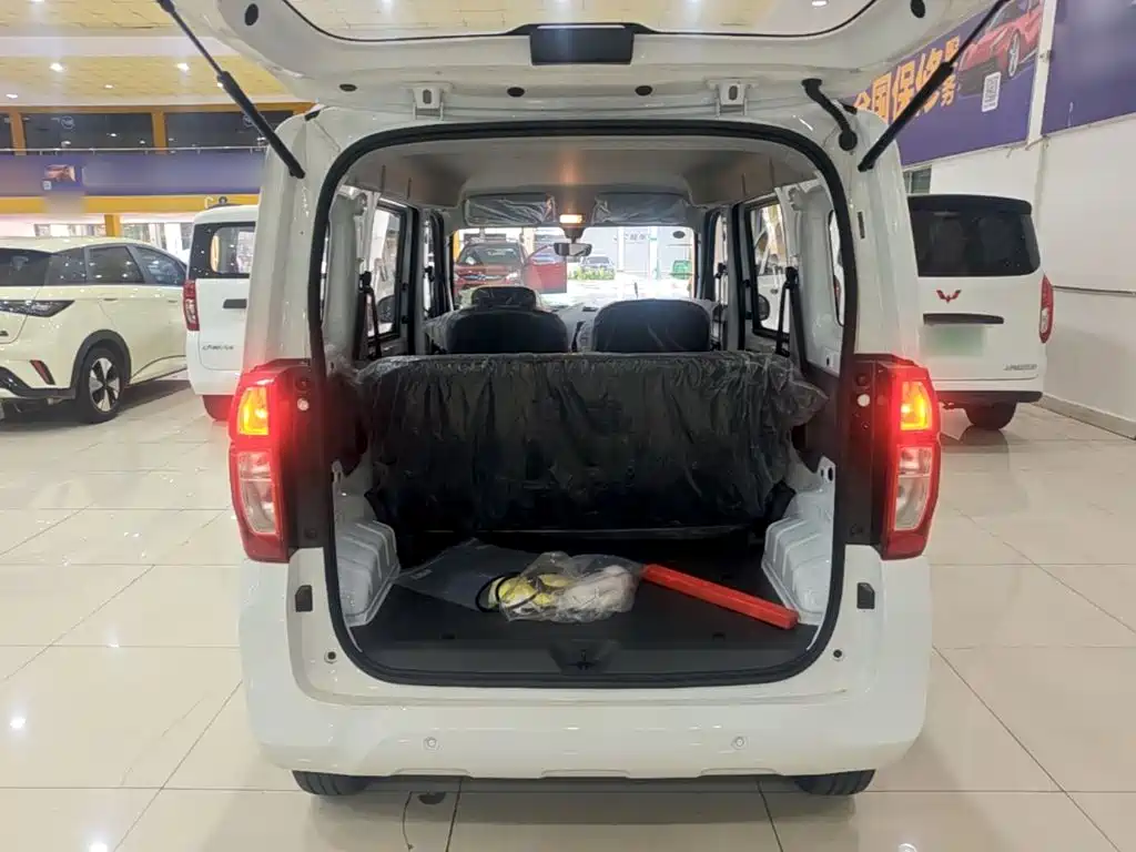 Wuling Zhiguang EV — миниатюра 19