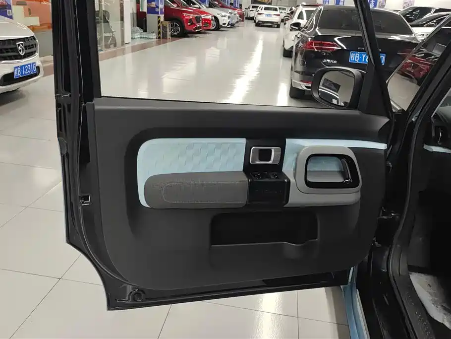 Baojun E300 — миниатюра 7