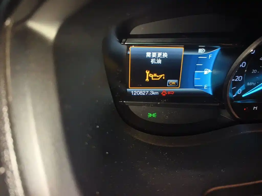 Ford Explorer (Import) — миниатюра 5