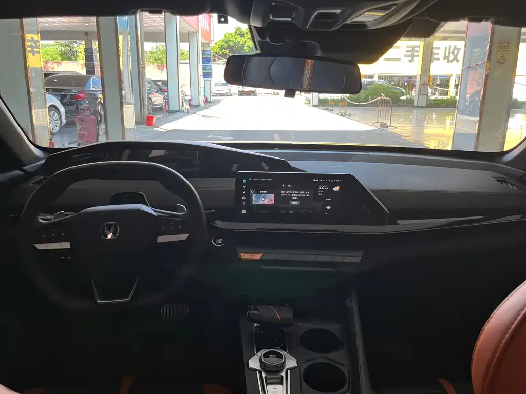 Changan UNI-V — миниатюра 6