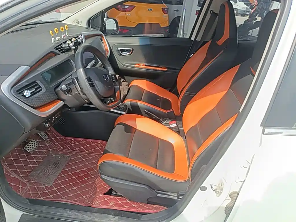 Geely Vision X1 — миниатюра 15