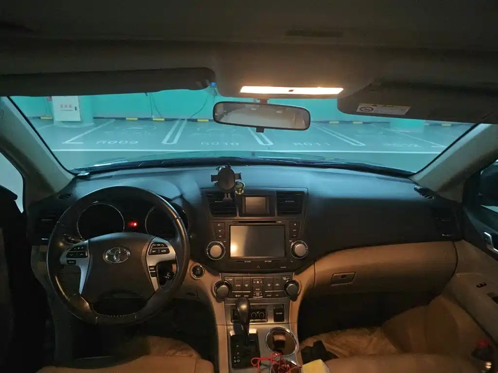 Toyota Highlander — миниатюра 14