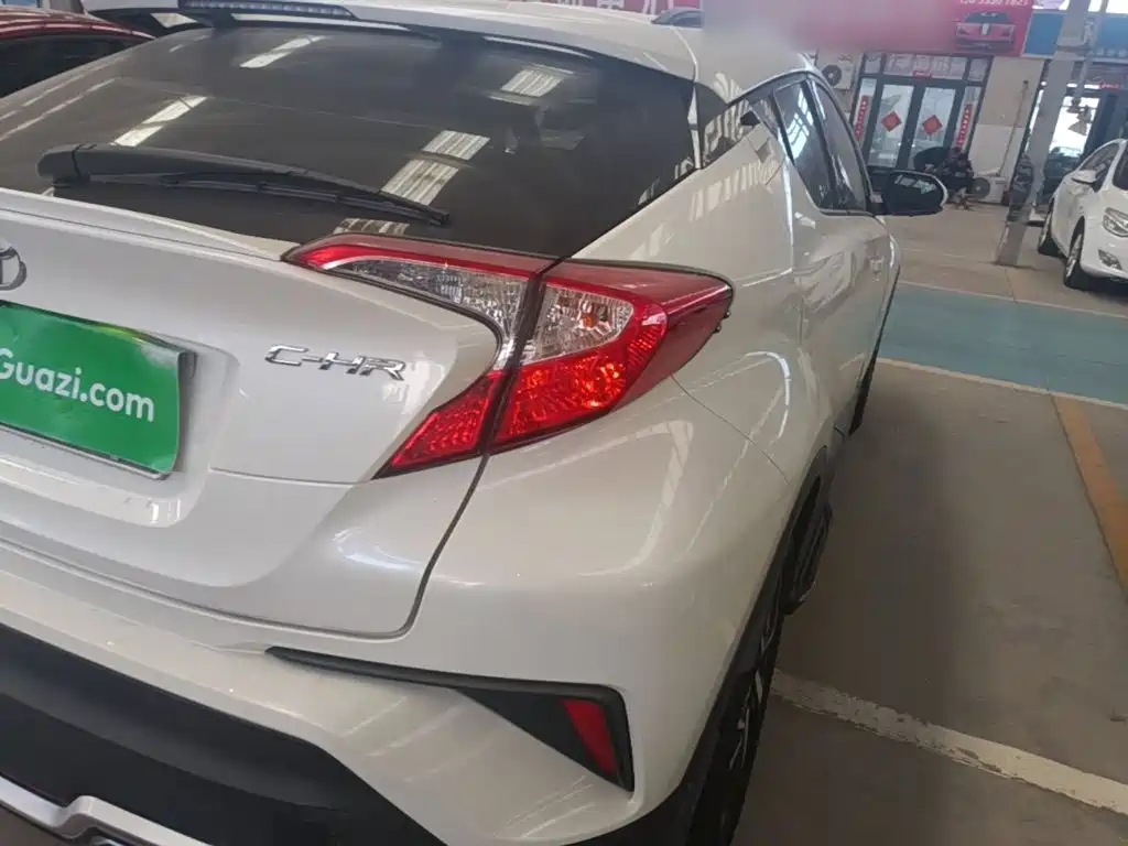 Toyota C-HR — миниатюра 8