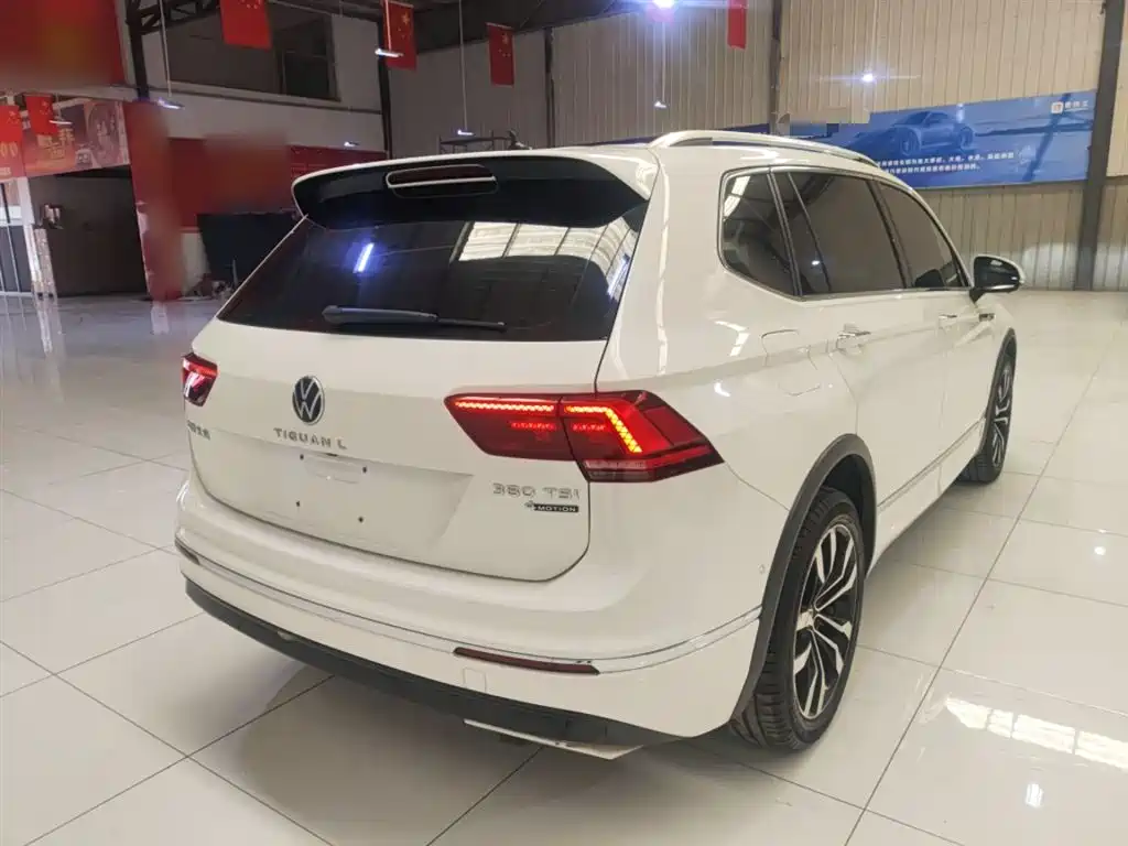 Volkswagen Tiguan L L 2021 380TSI AT R-Line 7 мест