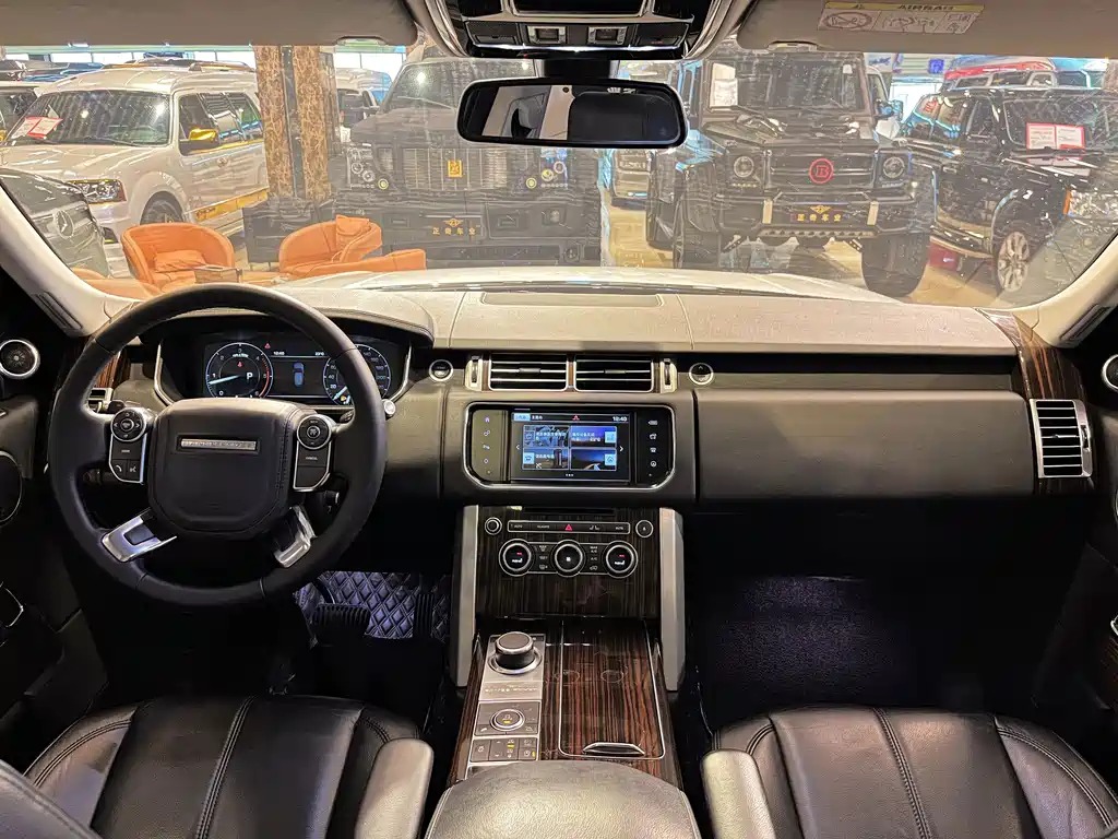 Land Rover Range Rover — миниатюра 21