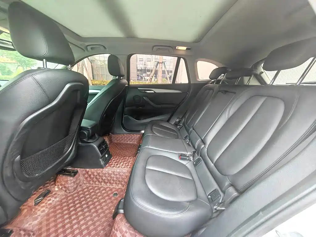 BMW X1 — миниатюра 5