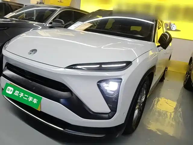 NIO ES6
