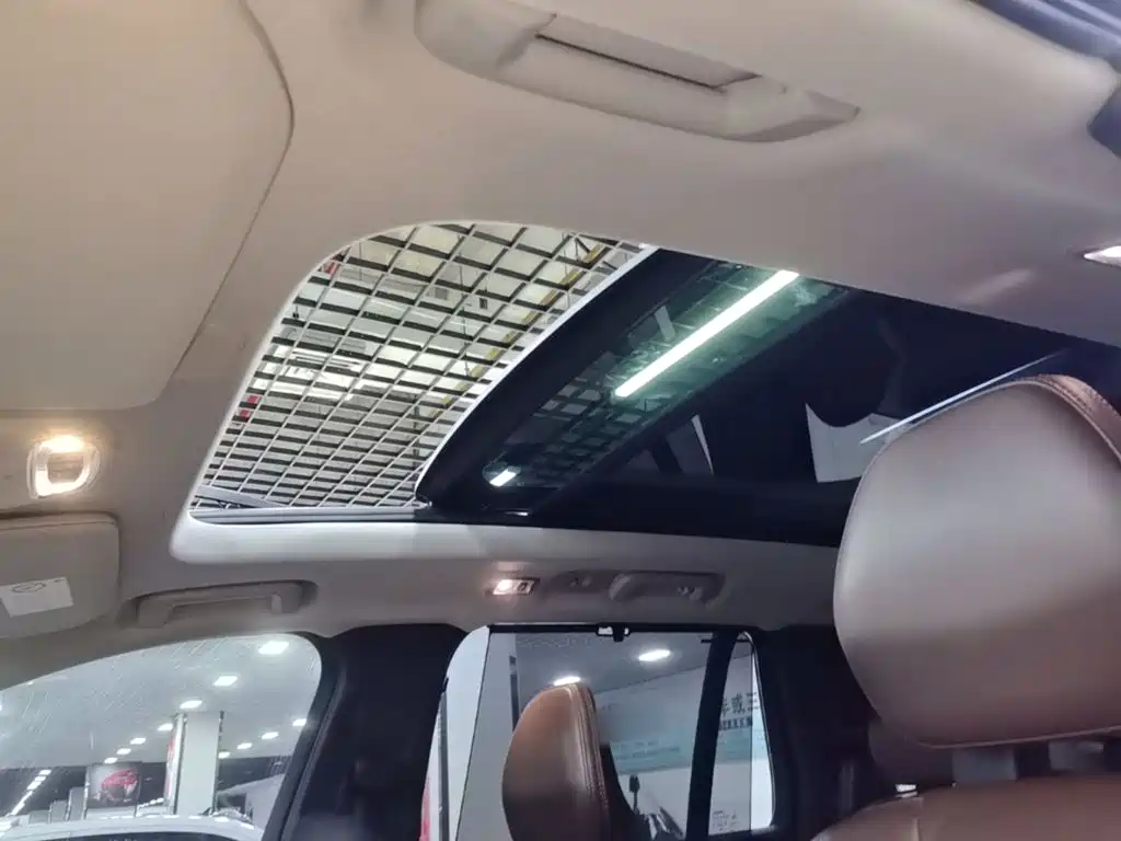 Volvo XC90 — миниатюра 18