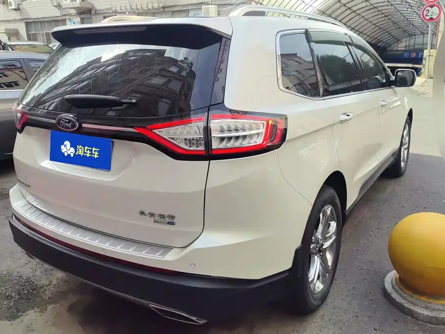 Ford Edge — миниатюра 3