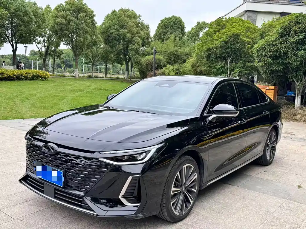 Chery Arrizo 8
