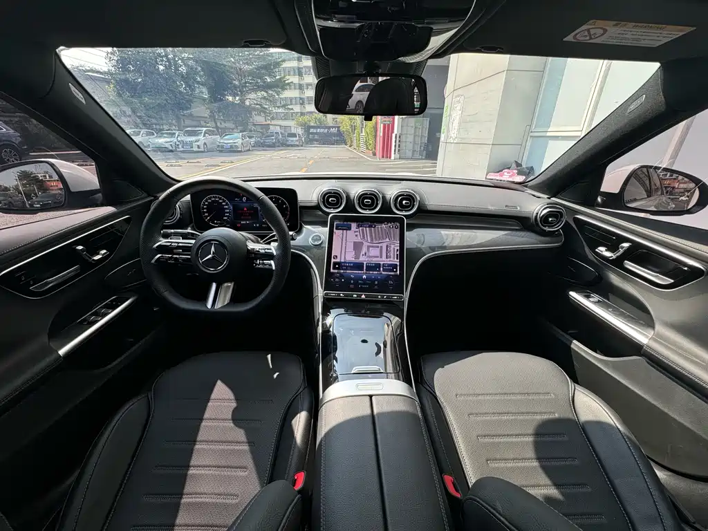 Mercedes-Benz C-Class — миниатюра 8