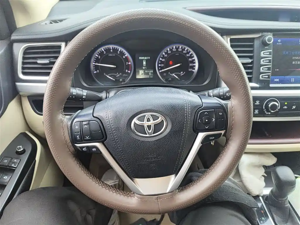 Toyota Highlander 2017 2.0T Elite 5 мест