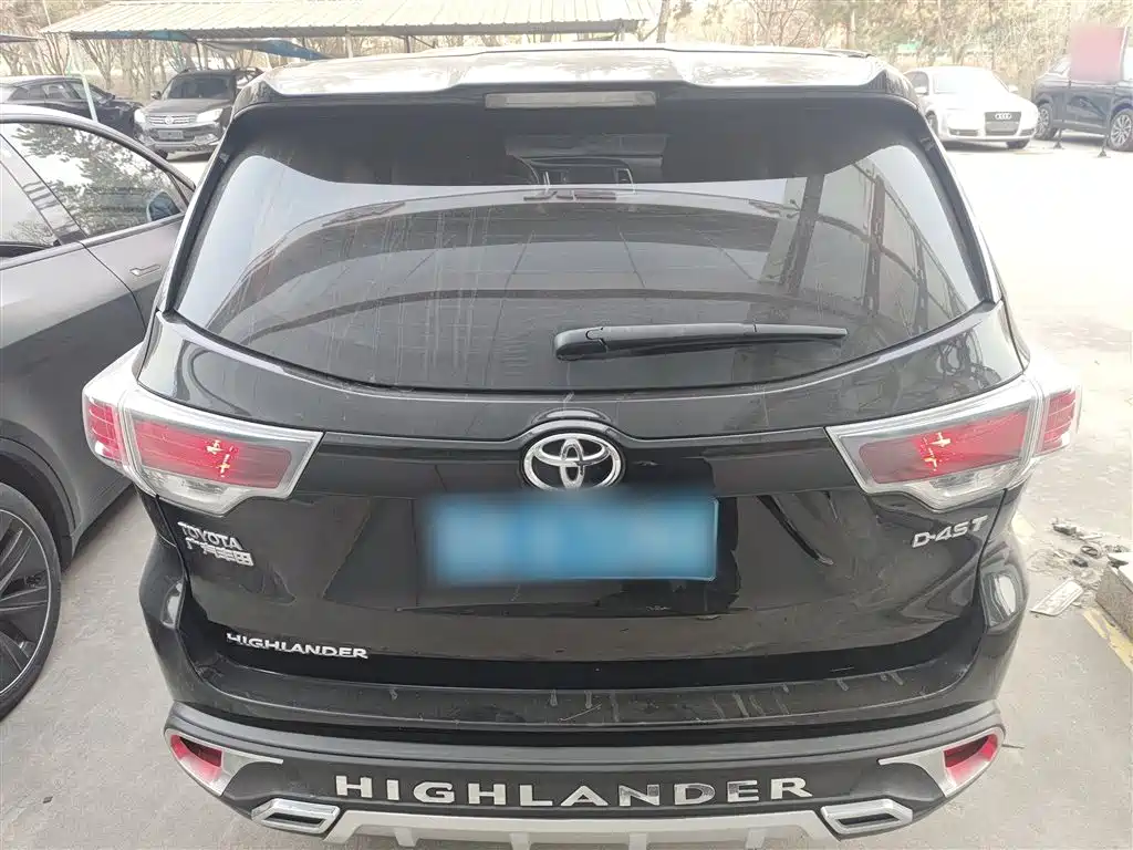 Toyota Highlander 2017 2.0T Elite 5 мест