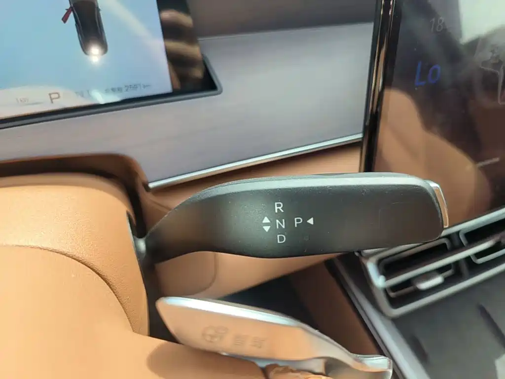 BYD Han L — миниатюра 14