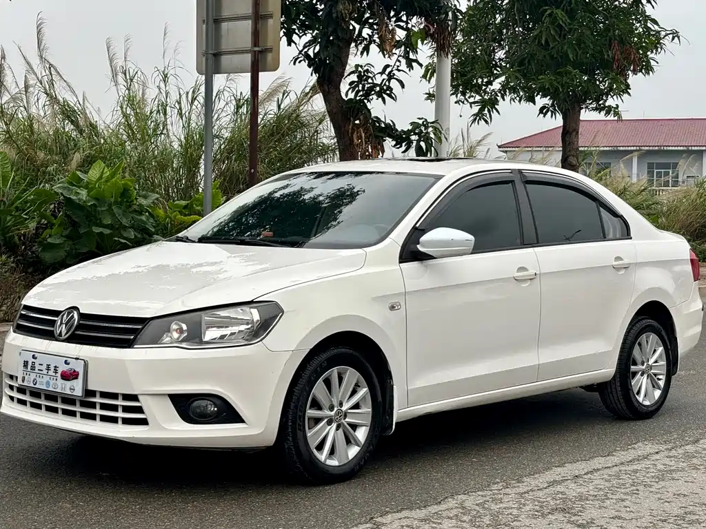 Купить Volkswagen Jetta