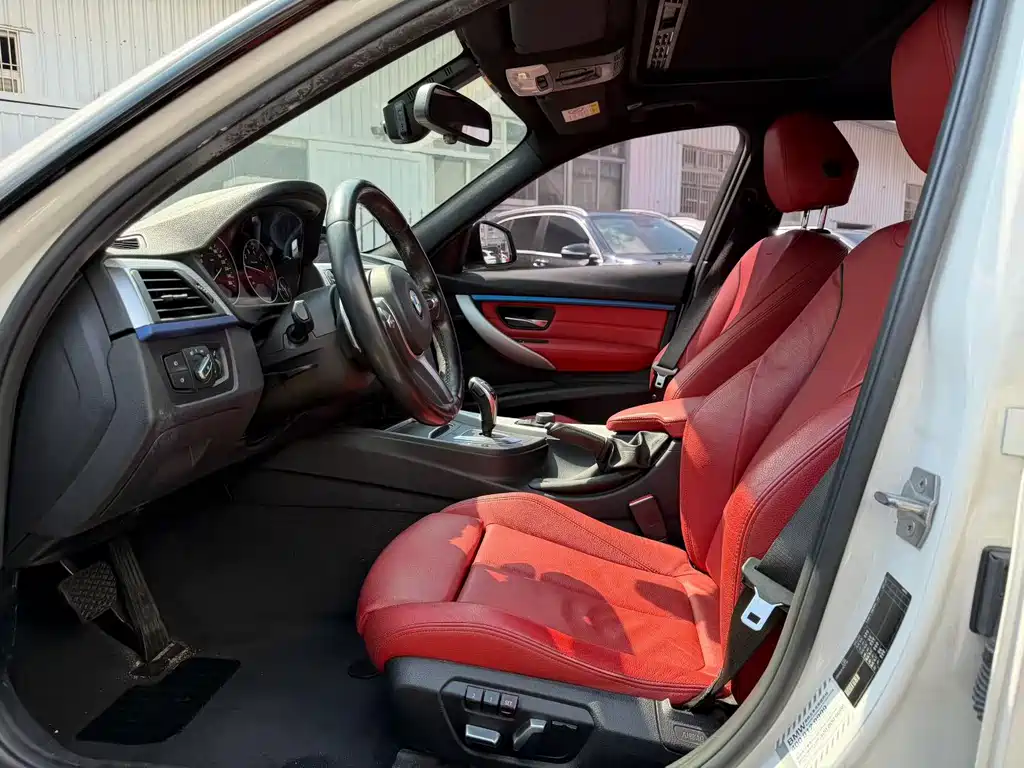 BMW 3 Series — миниатюра 13