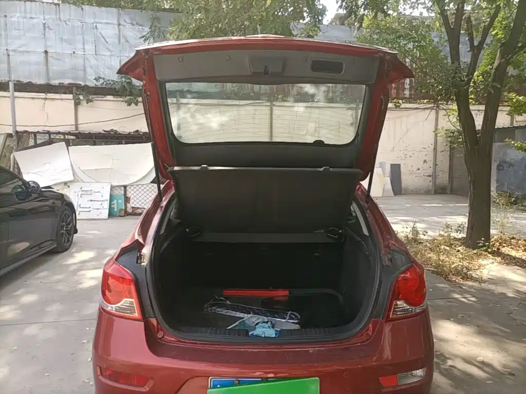 Chevrolet Cruze — миниатюра 19