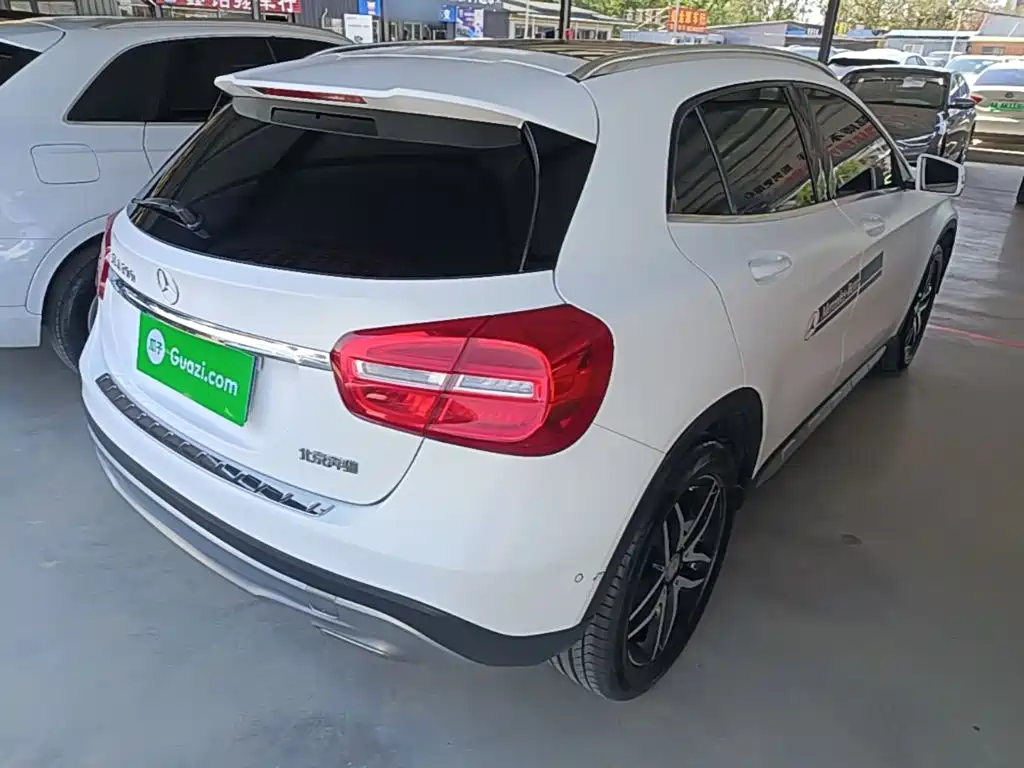 Mercedes-Benz GLA — миниатюра 7