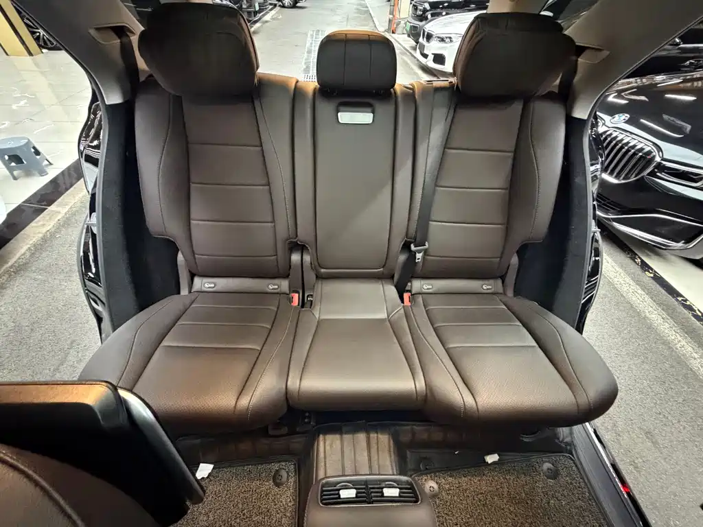Mercedes-Benz GLE (Import) — миниатюра 20