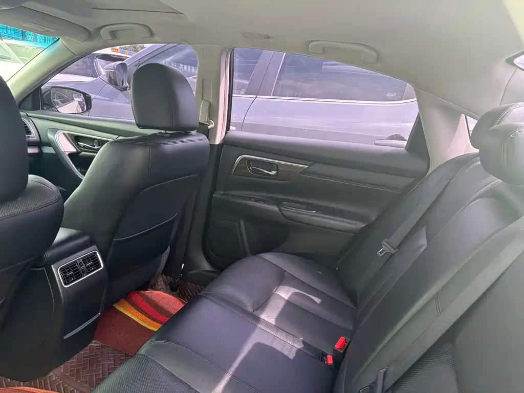 Nissan Teana — миниатюра 7
