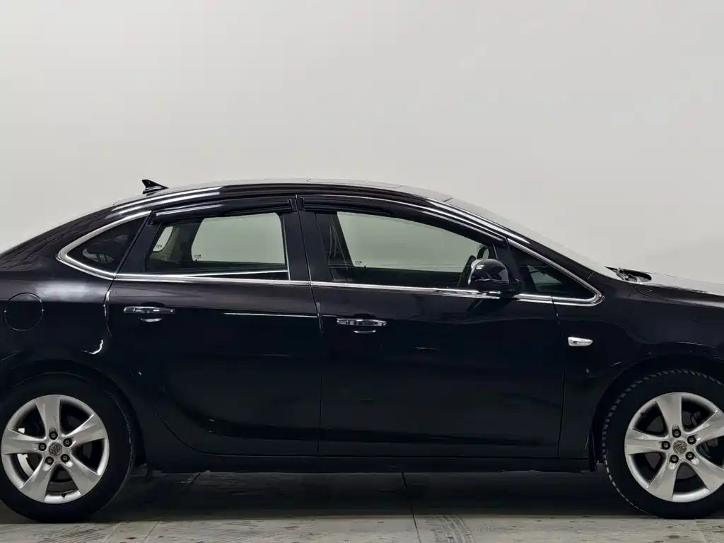 Buick Excelle — миниатюра 7
